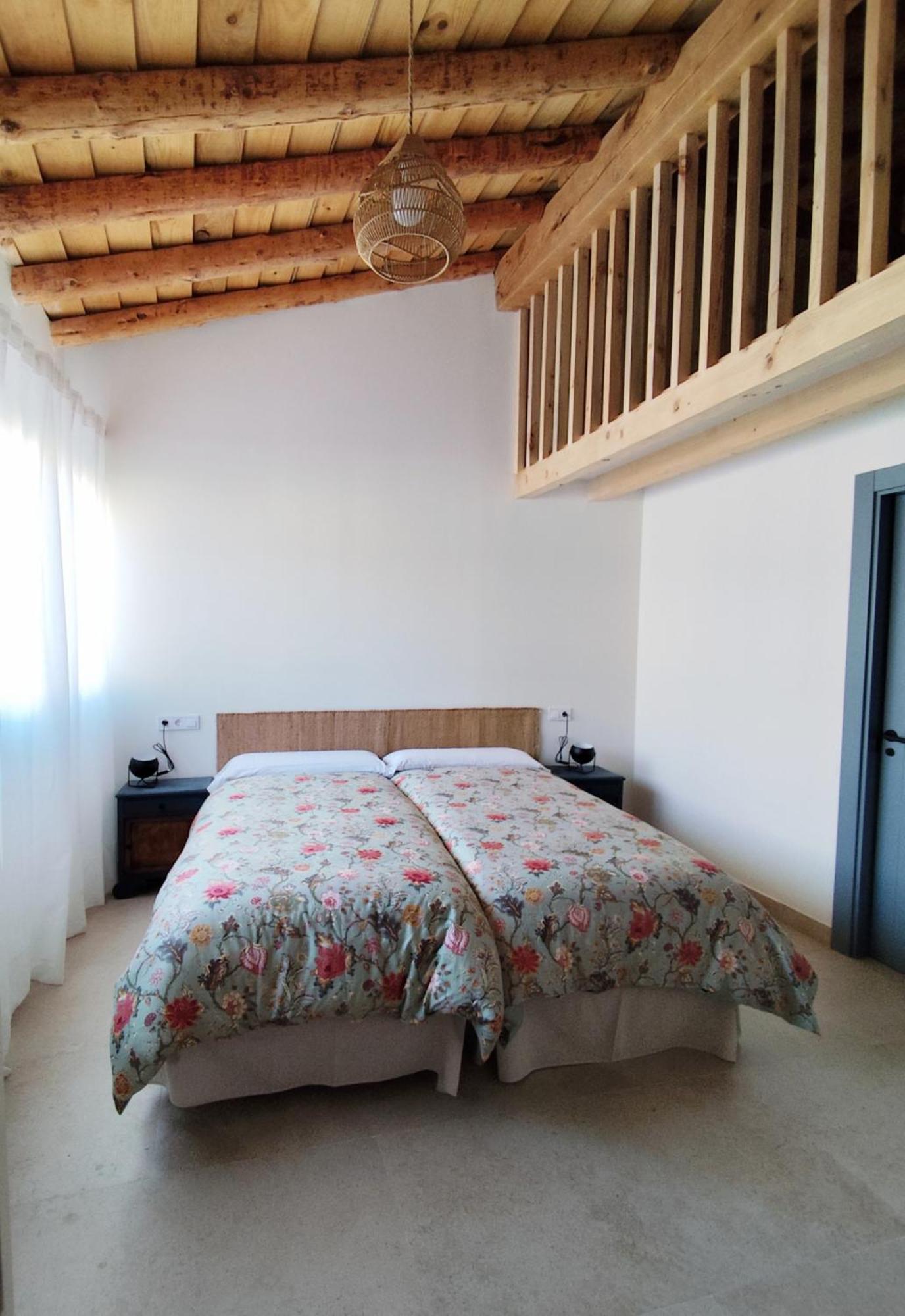Casa De Agustin Vila Valverde Del Majano Exterior foto